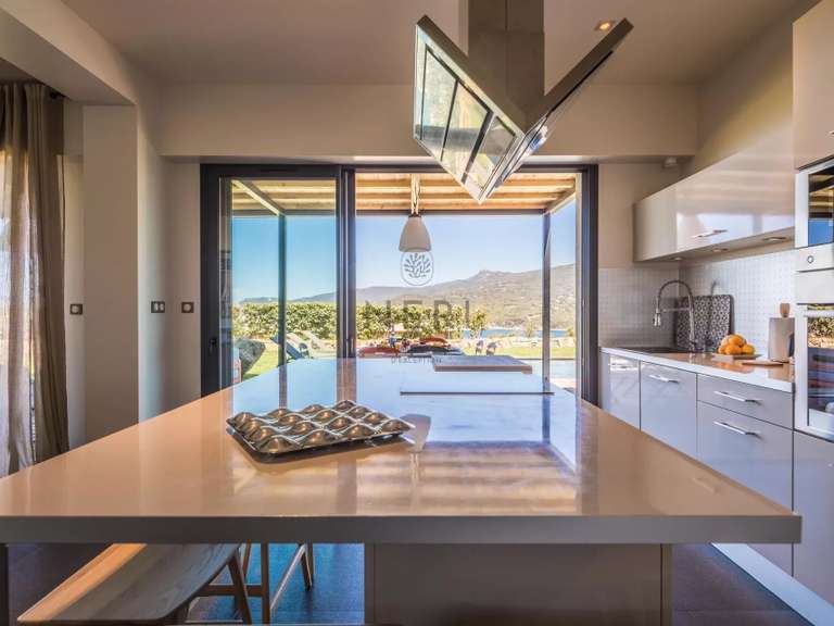Villa with Sea view Propriano - 3 bedrooms - 800m²