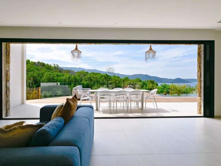 Villa with Sea view Pietrosella - 5 bedrooms - 1925m²
