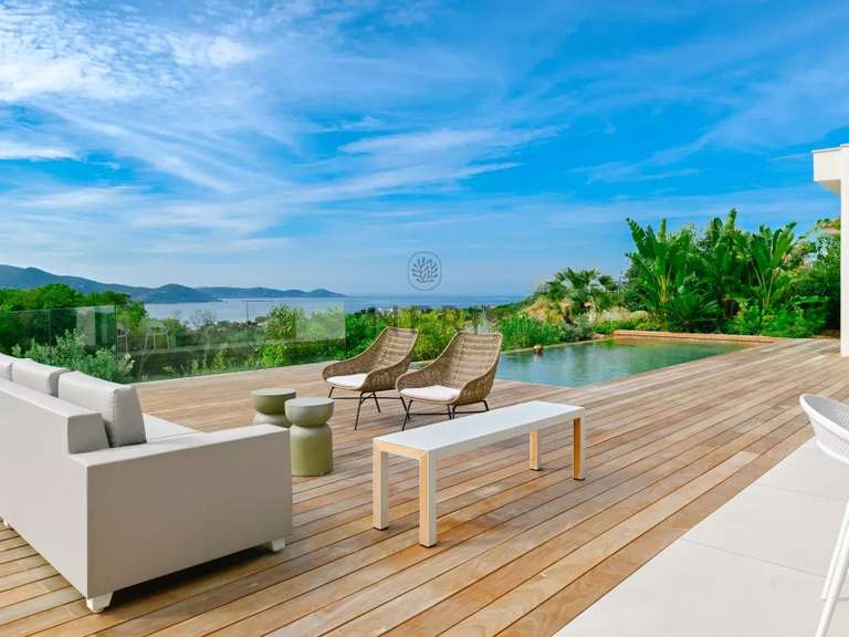Villa with Sea view Pietrosella - 5 bedrooms - 1925m²