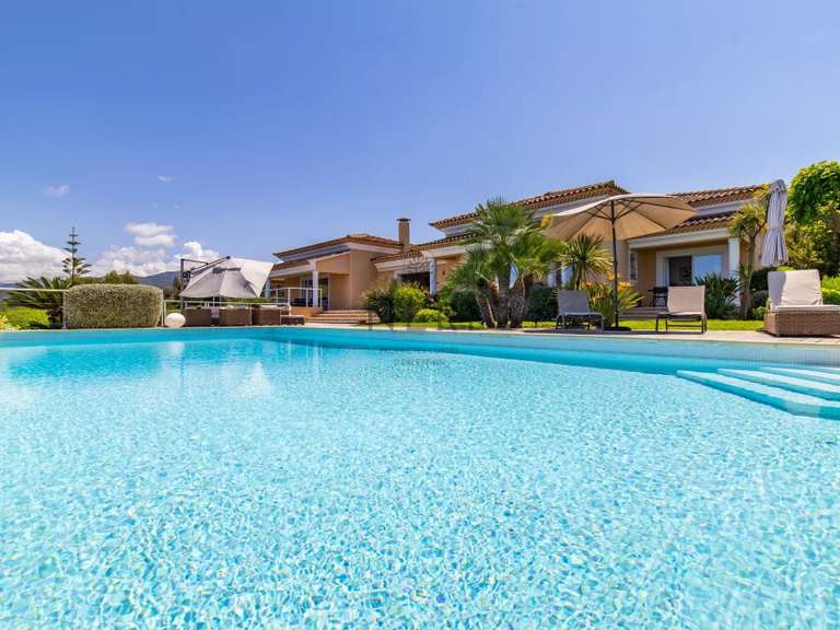 Villa with Sea view Pietrosella - 8 bedrooms - 4250m²