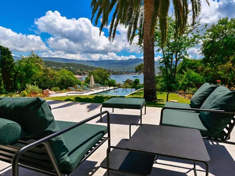 Villa Pietrosella - 4 bedrooms - 2670m²