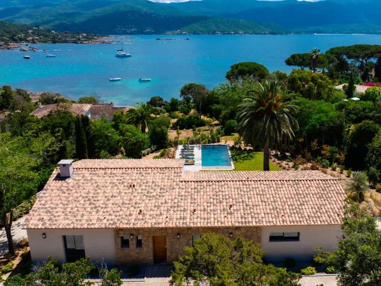 Villa Pietrosella - 4 bedrooms - 2670m²