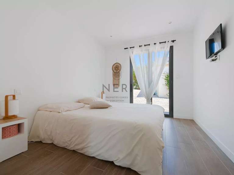 Villa with Sea view Pietrosella - 7 bedrooms - 270m²