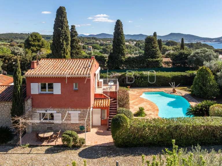 Maison La Ciotat - 3 chambres - 161m²
