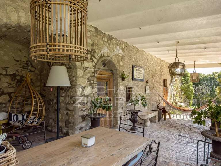 Villa La Colle-sur-Loup - 6 chambres - 592m²