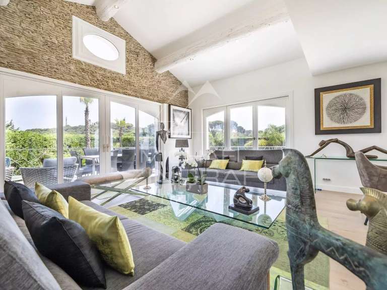 Villa with Sea view Cap-d-antibes - 4 bedrooms - 280m²