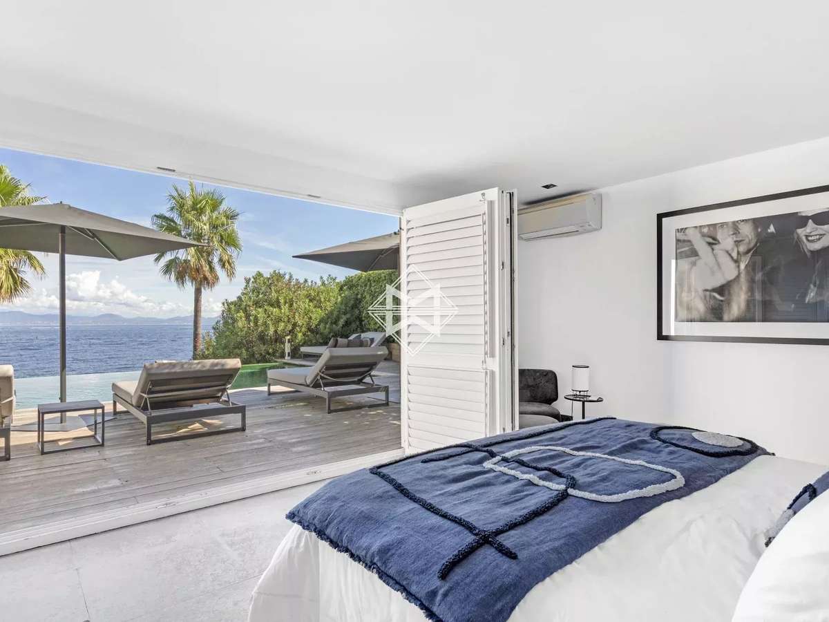 House Saint-Tropez
