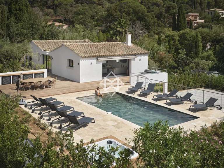 Villa La Croix-Valmer - 5 bedrooms - 280m²