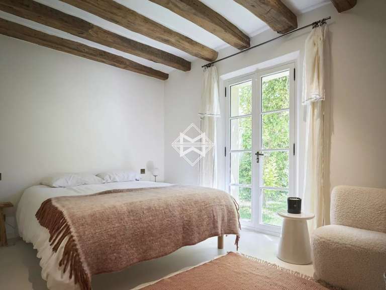 Villa Saint-Tropez - 4 bedrooms - 200m²
