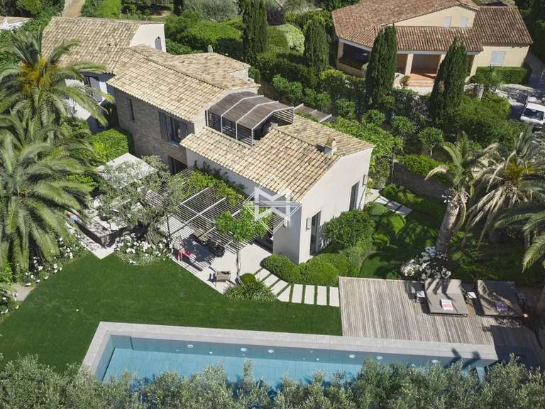Villa Saint-Tropez - 5 bedrooms - 300m²