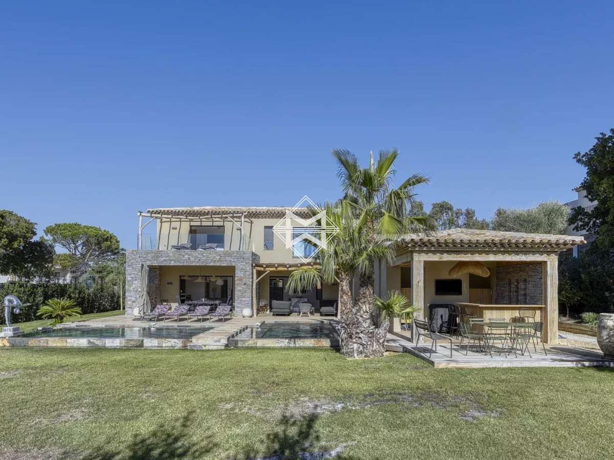 House Saint-Tropez