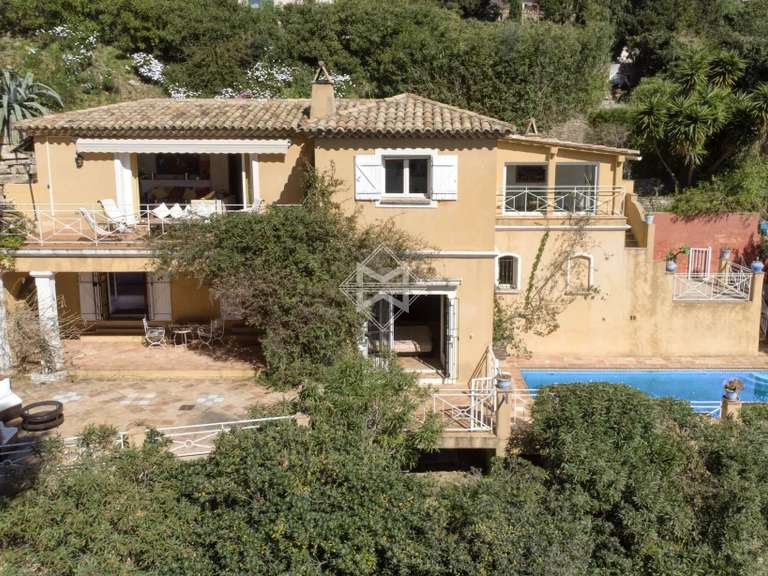 House with Sea view Cavalaire-sur-Mer - 4 bedrooms - 178m²
