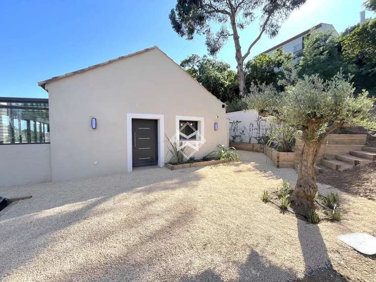 Villa La Croix-Valmer - 4 bedrooms - 176m²