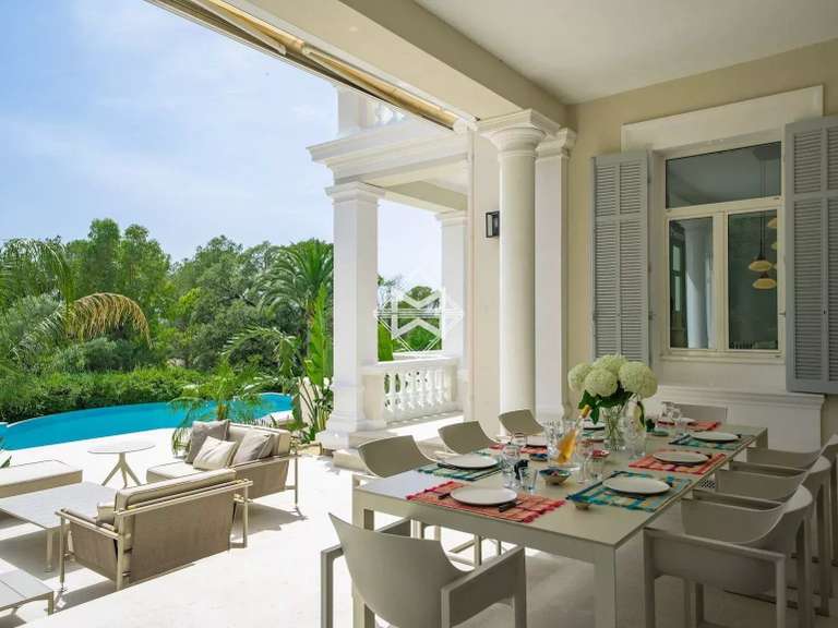 Villa Saint-Raphaël - 6 chambres - 622m²