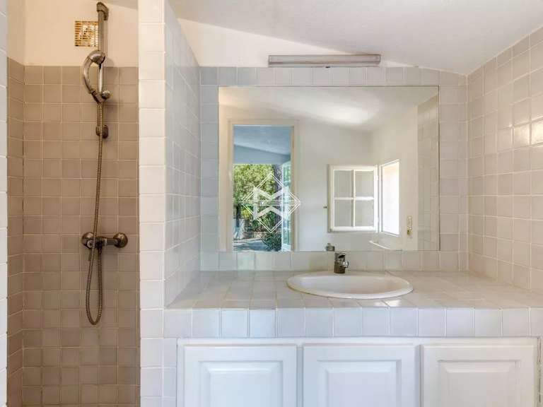 Villa Saint-Tropez - 6 bedrooms - 230m²