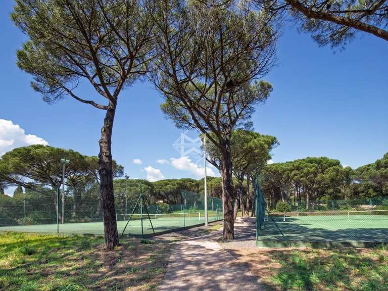 Villa Saint-Tropez - 6 bedrooms - 230m²