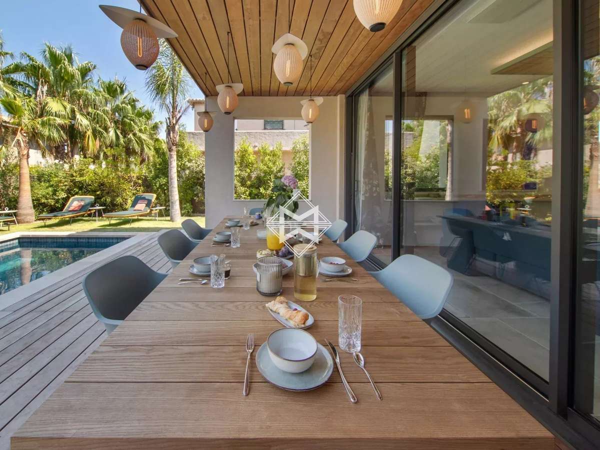 House Saint-Tropez