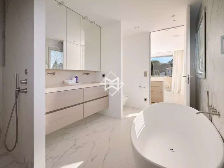Villa Saint-Tropez - 7 bedrooms - 504m²