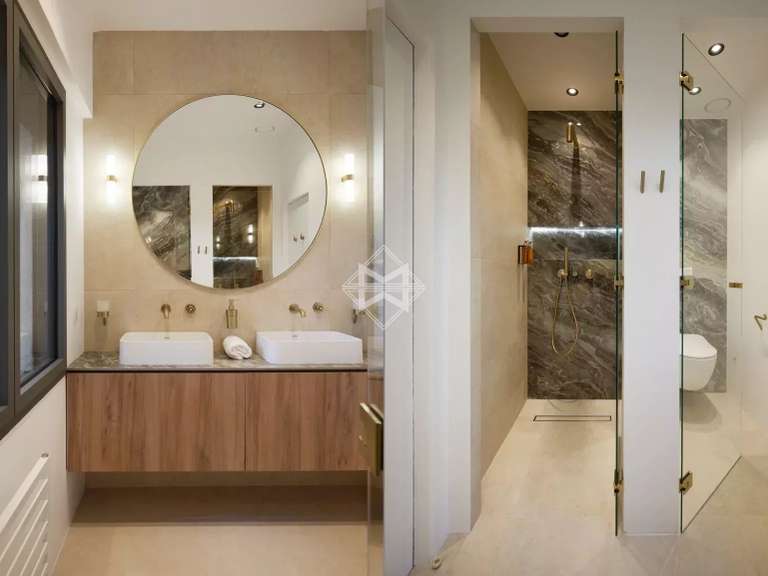Villa Saint-Tropez - 5 bedrooms - 230m²