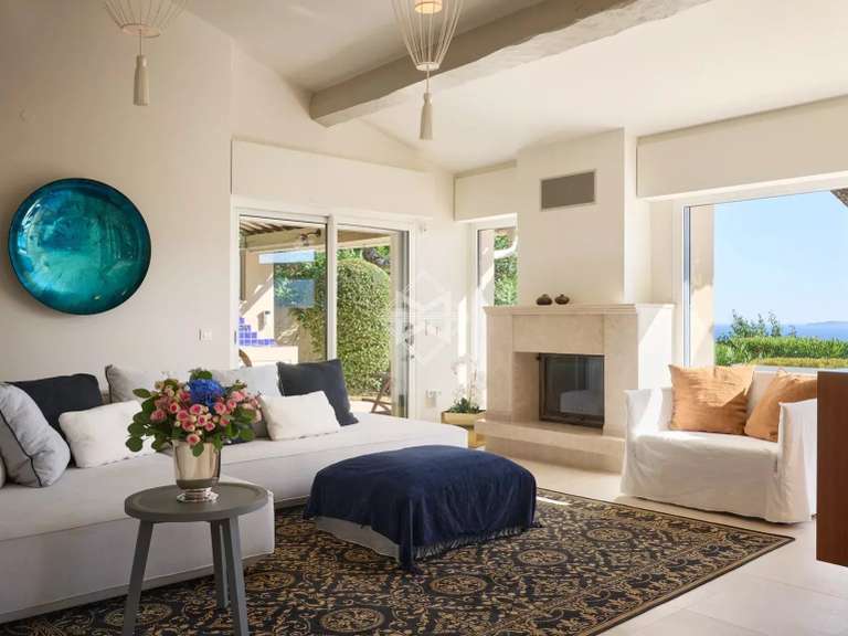 Villa La Croix-Valmer - 4 bedrooms - 220m²