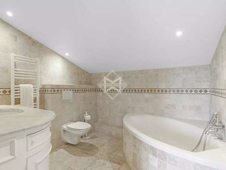 Villa Grimaud - 6 bedrooms - 370m²