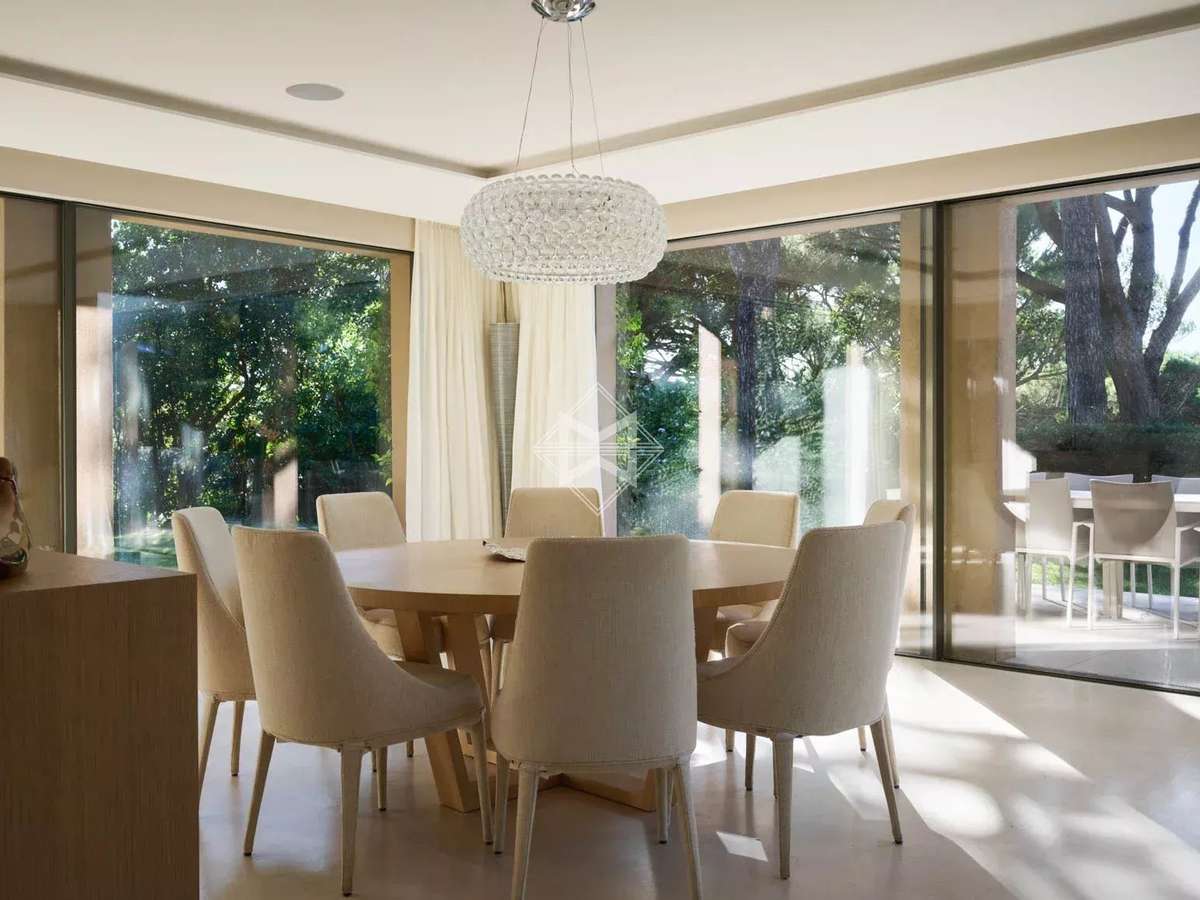 House Saint-Tropez