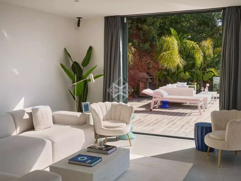 Villa with Sea view Théoule-sur-Mer - 3 bedrooms - 160m²