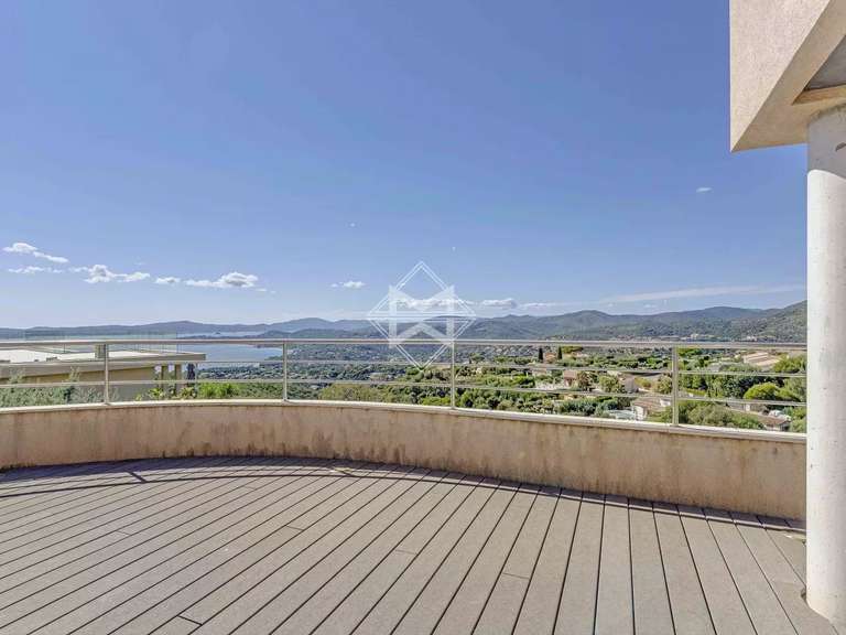Villa with Sea view Roquebrune-sur-Argens - 6 bedrooms - 225m²