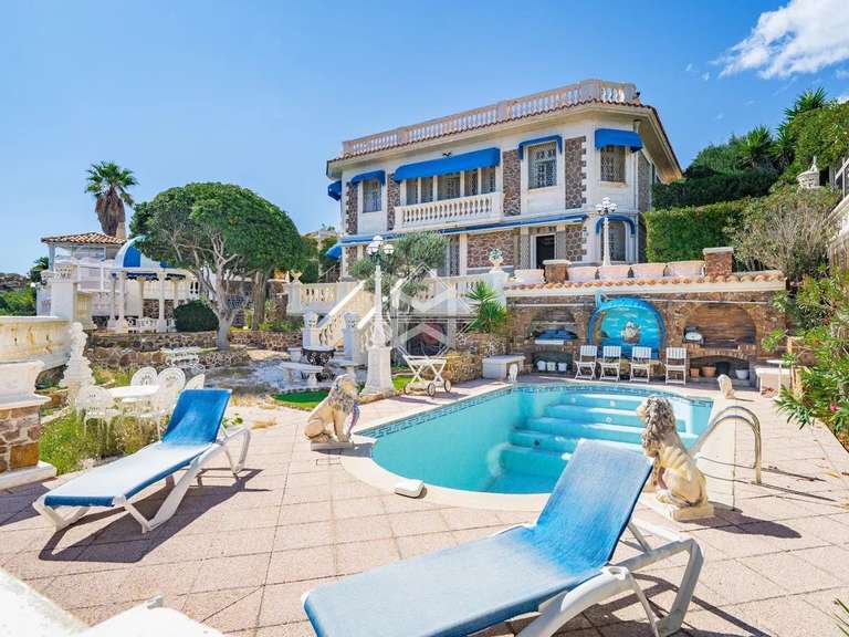 Villa Antheor - 5 chambres - 343m²