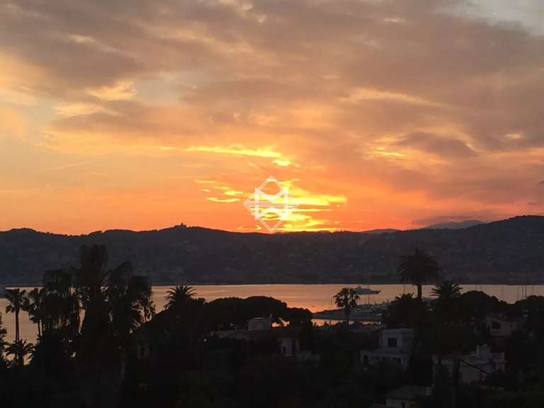 Villa with Sea view Cap-d-antibes - 6 bedrooms - 420m²