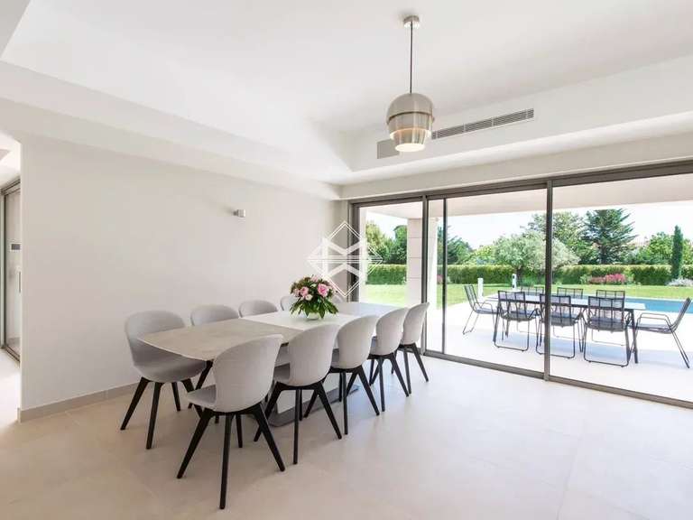 Villa with Sea view Cap-d-antibes - 7 bedrooms - 350m²