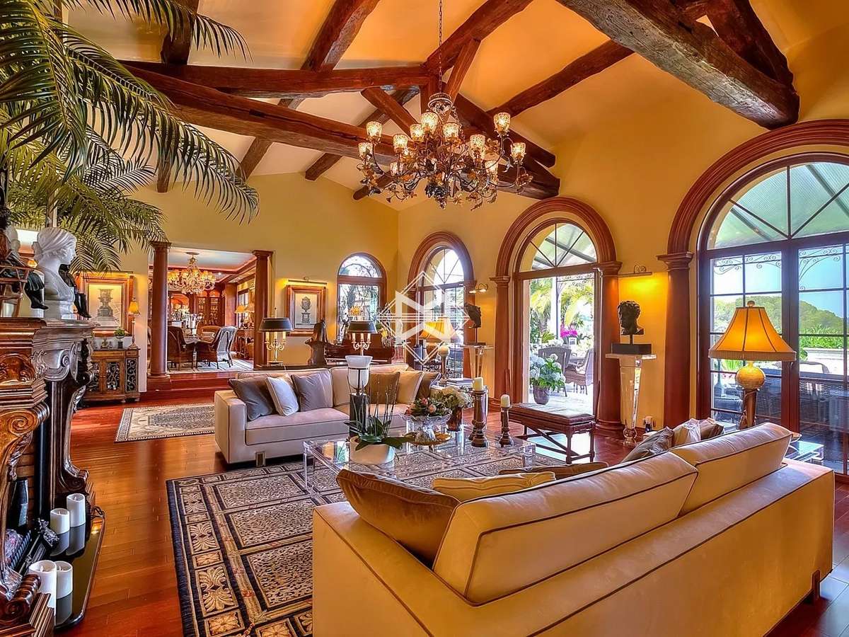 House Mougins