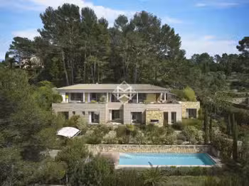 Location maison 8 pièces Location maison 8 pièces