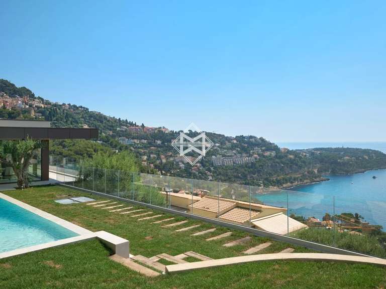 Villa Roquebrune-Cap-Martin - 5 bedrooms - 245m²