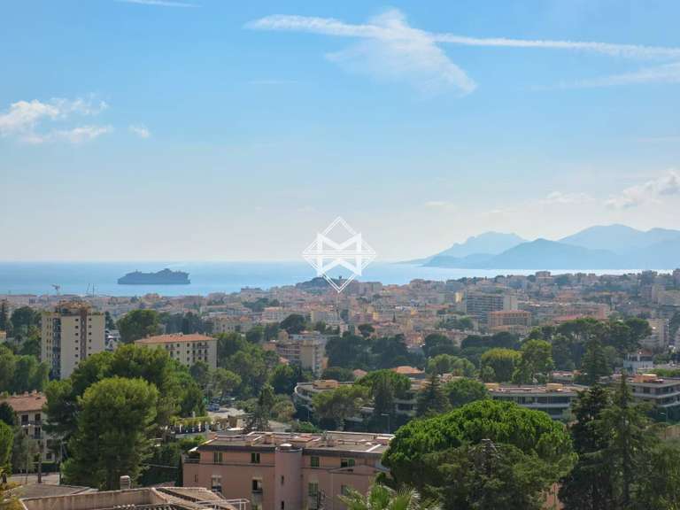 Apartment Le Cannet - 3 bedrooms - 110m²