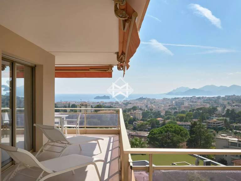 Apartment Le Cannet - 3 bedrooms - 110m²