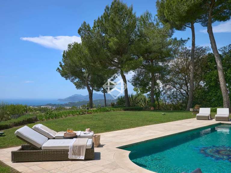 Villa with Sea view Le Cannet - 4 bedrooms - 300m²