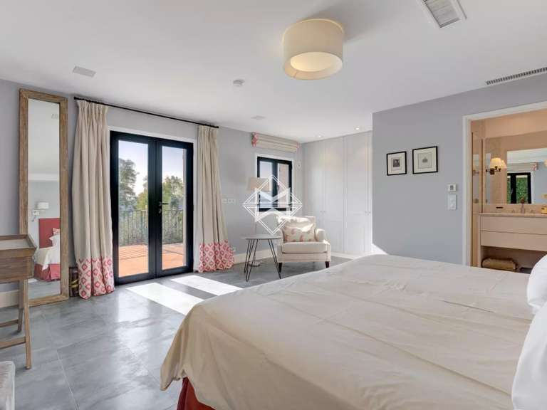 Villa Mouans-Sartoux - 7 bedrooms - 330m²
