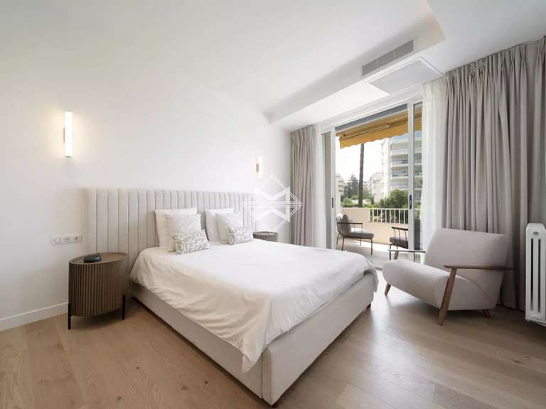 Apartment with Sea view Cannes - 3 bedrooms - 110m²