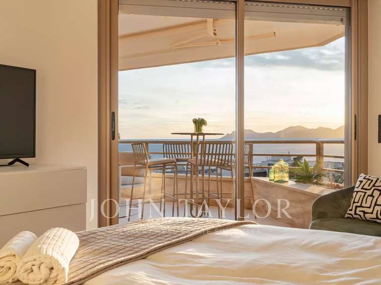 Apartment with Sea view Cannes - 4 bedrooms - 140m²