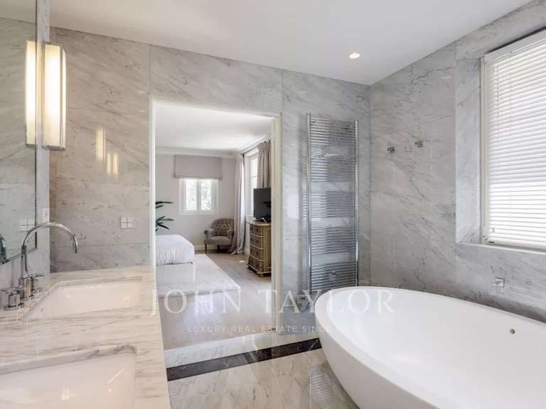 Propriété La Colle-sur-Loup - 8 chambres - 688m²
