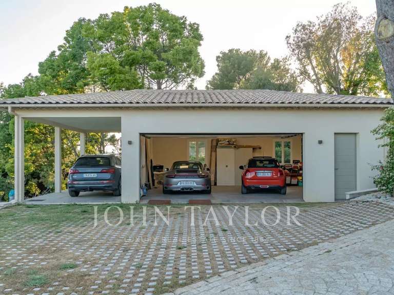 Maison Biot - 9 chambres - 596m²