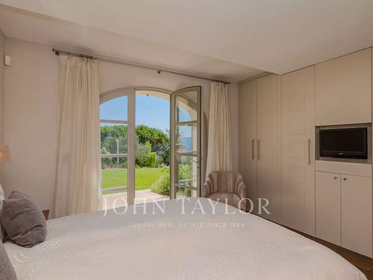 House Mouans-Sartoux - 4 bedrooms - 223m²