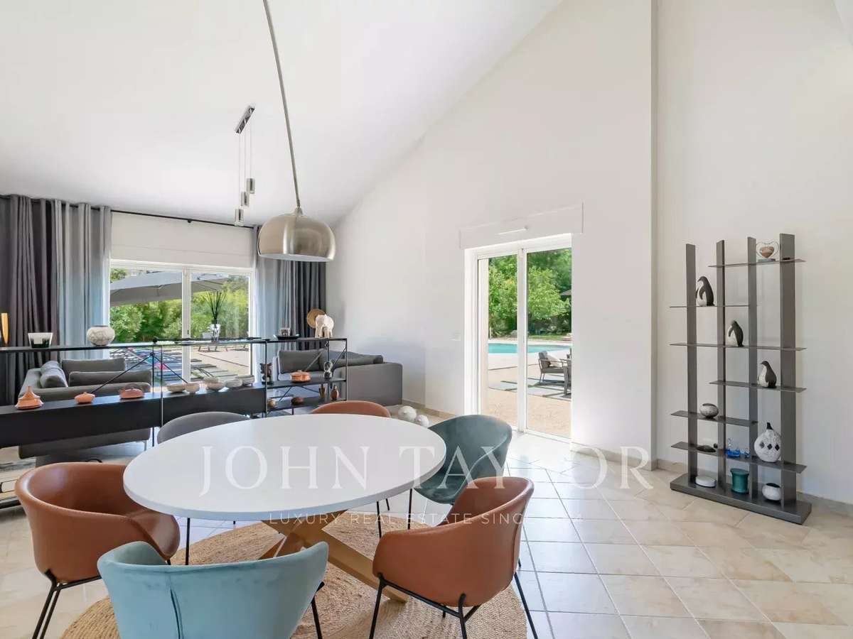 Maison Valbonne