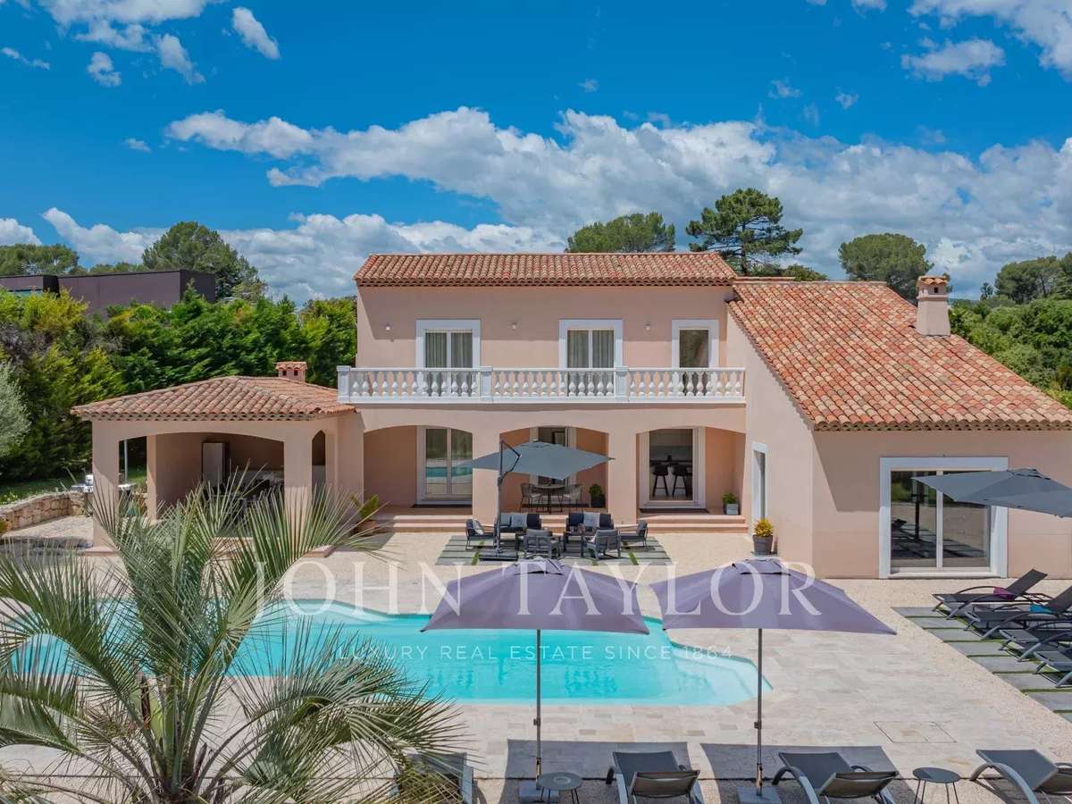 Maison Valbonne