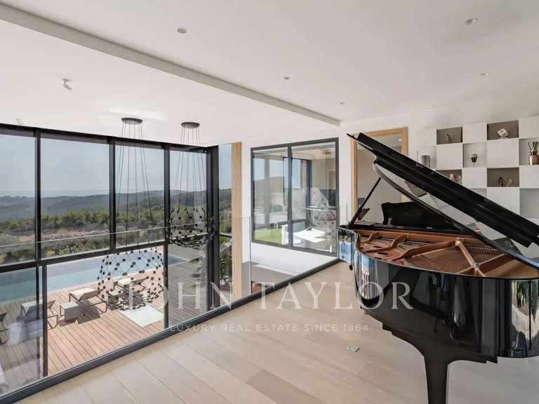 Maison Roquefort-les-Pins - 6 chambres - 488m²