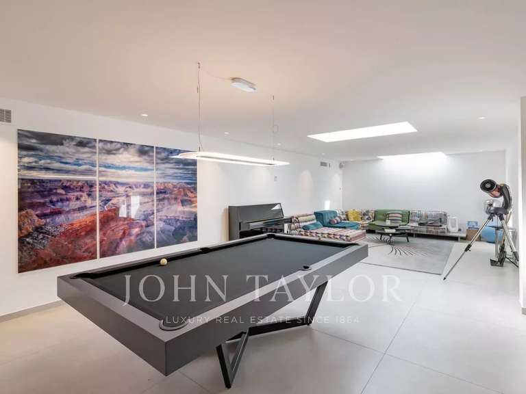 Maison Roquefort-les-Pins - 6 chambres - 488m²
