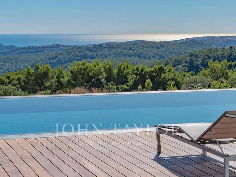 Maison Roquefort-les-Pins - 6 chambres - 488m²