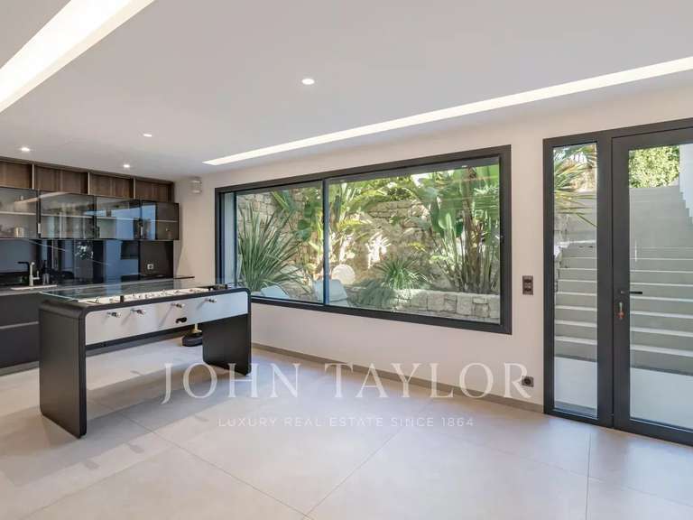 Maison Roquefort-les-Pins - 6 chambres - 488m²