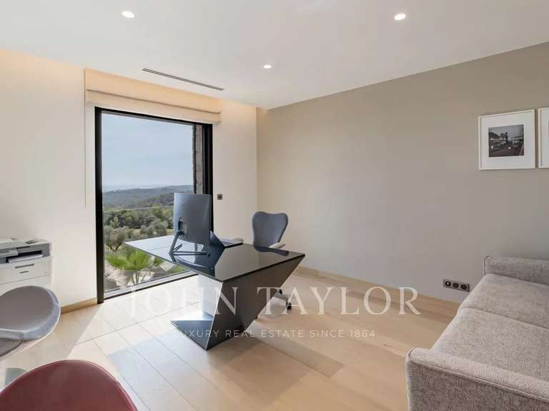 Maison Roquefort-les-Pins - 6 chambres - 488m²